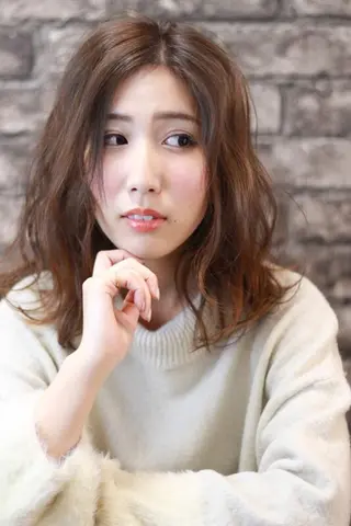 ミディアム カラー パーマ 柴田 陽平のヘアスタイル