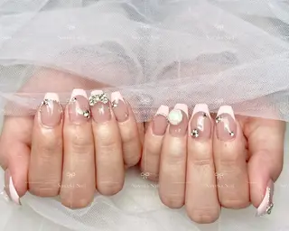 ネイル 🦋 Queenieのネイルデザイン