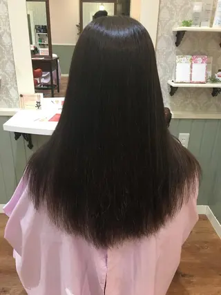 ロング 夜の縮毛矯正　服部 日出登のヘアスタイル