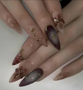 ネイル Lily Lily のネイルデザイン