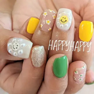 ネイル HAPPY HAPPYのネイルデザイン