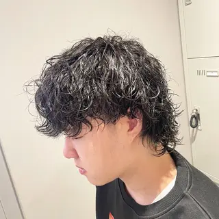 ショート パーマ ヘアアレンジ メンズ 艶カラー の達人のヘアスタイル