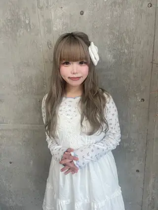 ロング 鈴木瑛里/ブロンド ベージュ/男女のヘアスタイル