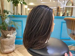 ロング salowin 原宿 aroa所属・韓国／ハッシュカット ／透明感カラー／金野のヘアスタイル