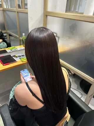 ロング JOS所属・上野/エフェクトブリ ーチ✂︎touiのヘアスタイル