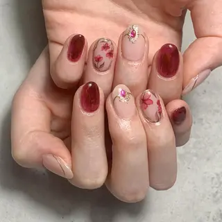 ネイル atelier FIORITURA所属・FIORITURA aiのネイルデザイン