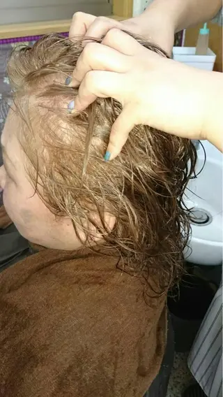 ヘアースタジオB7所属・三木 あやなのヘアスタイル