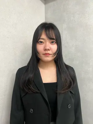 セミロング Loem【ロエム】所属・RINA 【Loem】のヘアスタイル