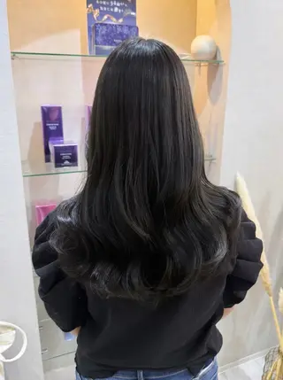 セミロング ゆうな/艶髪/ 透明感カラーのヘアスタイル