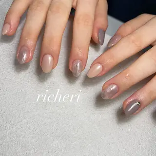 ミディアム ネイル richeri beautyのネイルデザイン