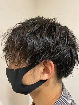 ショート パーマ メンズ 皆尾 忠位のヘアスタイル