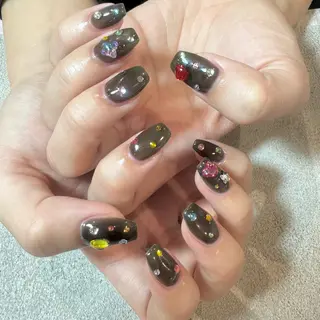 ネイル yuri 🌈のネイルデザイン