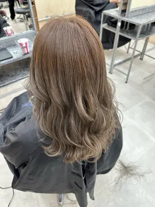 セミロング カラー 🤍透明感カラー🤍 Moeのヘアスタイル