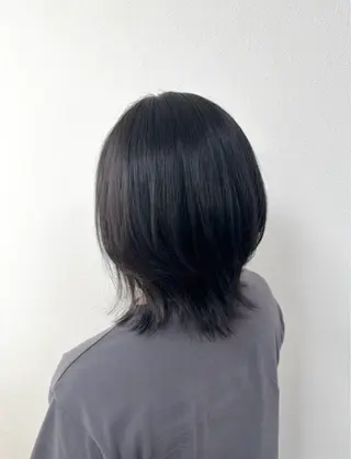 ミディアム enne所属・enne こさかのヘアスタイル