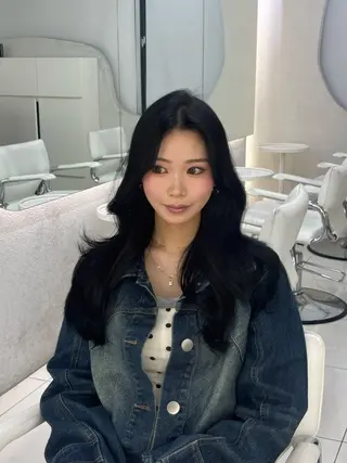 ロング カラー GAGA Hinaのヘアスタイル