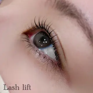 マツエク・マツパ me. makiの眉毛・アイブロウイメージ