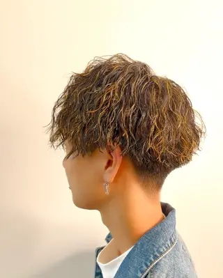 パーマ メンズ 川地 由麿のヘアスタイル