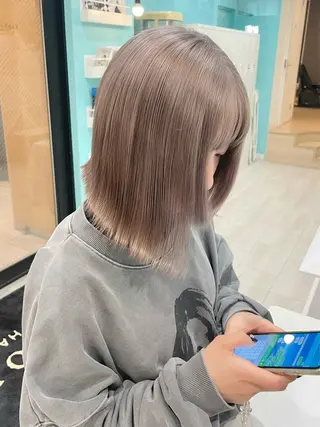 ミディアム カラー ハッシュカット レイヤー池袋のヘアスタイル