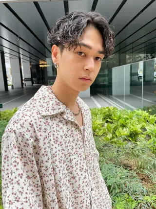 ショート カラー パーマ ヘアアレンジ メンズ 亀井隆汰/メンズ専門 パーマ特化美容師のヘアスタイル