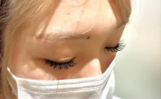 マツエク・マツパ EYE STAR梅田店所属・森 水紀のマツエク・マツパデザイン