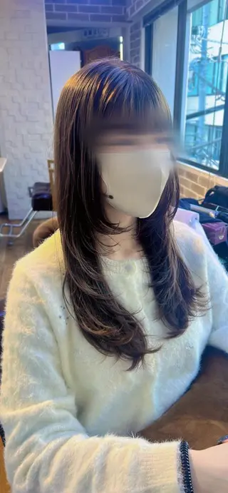 カラー ロング 田子 未鈴のヘアスタイル