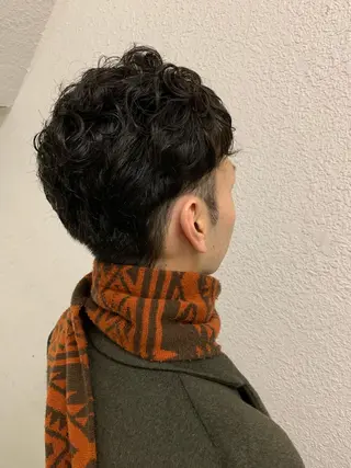 ミディアム パーマ メンズ EMANONシェアサロン梅田店所属・髪質改善🩵艶髪 ストレート🩵山口のヘアスタイル