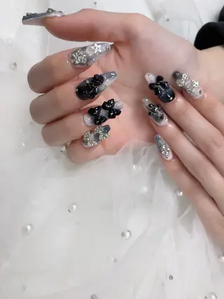 ネイル Miouミオン ネイルサロンのネイルデザイン