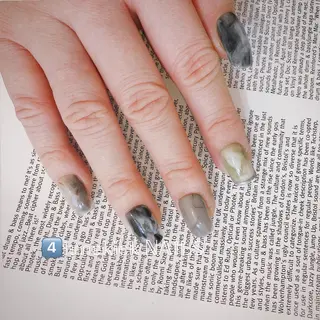 ネイル 4tunekick NAILS(フォーチュンキックネイルズ)所属・光森 淳子のネイルデザイン