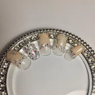 ネイル y' sのネイルデザイン