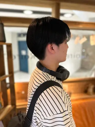 ショート カラー 溜 一太のヘアスタイル