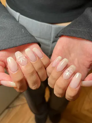 ネイル Amber21.所属・Nagahama Akariのネイルデザイン