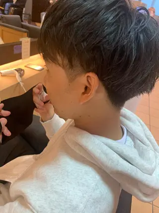 メンズ ハイトーンカラー🩵 耳ツボジュエリー👂のその他イメージ