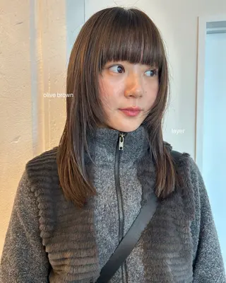 セミロング レイヤーカット/ 透明感カラーmikuのヘアスタイル