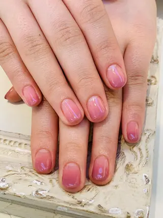 ネイル アトリエ・マリス所属・福与 美幸のネイルデザイン