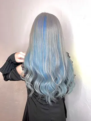 ロング カラー ヘアアレンジ アイブロウ 推し活専用 【派手髪】飯野ゆかりのヘアスタイル