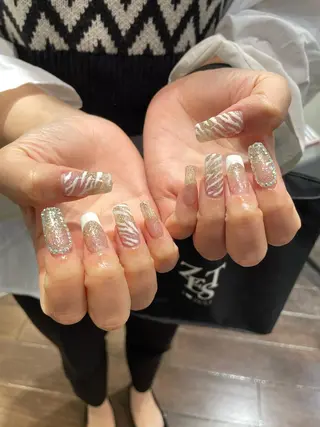 ネイル 個性派ネイル 🌼 ハルカ ♡の眉毛・アイブロウイメージ