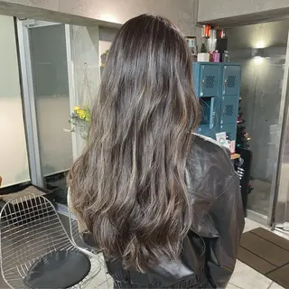 カラー 🫧BUBBLES 新所沢　かとうゆきのヘアスタイル