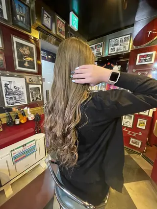 セミロング カラー 👑派手髪/カット 👑ANRYのヘアスタイル