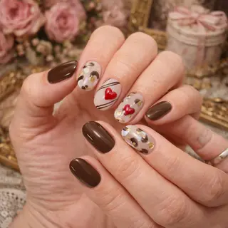 ネイル Roger 舞のネイルデザイン