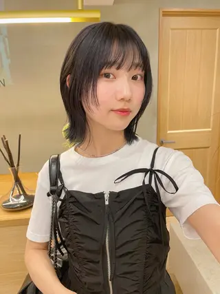 ミディアム 透明感🎀LOREN エリコ🌈のヘアスタイル