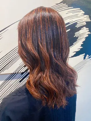 セミロング カラー 埼玉久喜/ハイトーン デザインカラーRYOのヘアスタイル