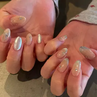 ネイル 長谷川 亜美のネイルデザイン