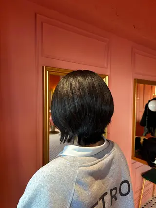 ミディアム 山田 麻海のヘアスタイル