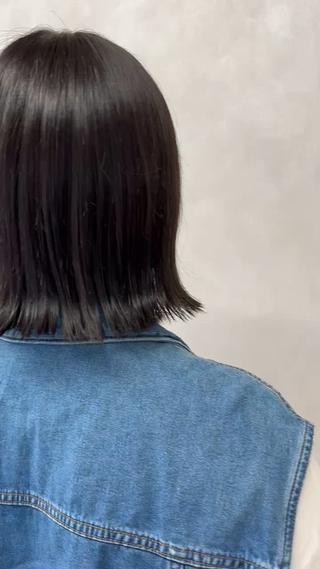 グレーも加えて透明感のある髪色に仕上げました
スローカラー＋2stepトリートメント 