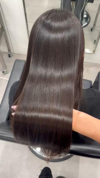 ロング やまもと ここのヘアスタイル