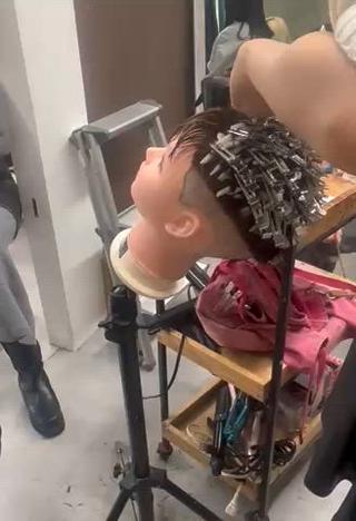 ショート パーマ メンズ ✨ブリーチ特化✨ 💚Acchon💚のヘアスタイル