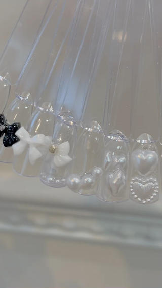 ネイル 🎀チーク/ちゅるん 🫧chisa🎀のネイルデザイン