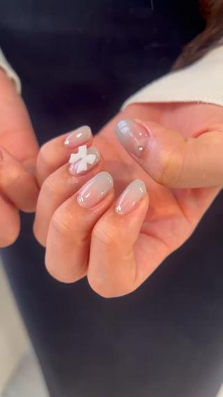 ネイル 🎀チーク/ちゅるん 🫧chisa🎀のネイルデザイン