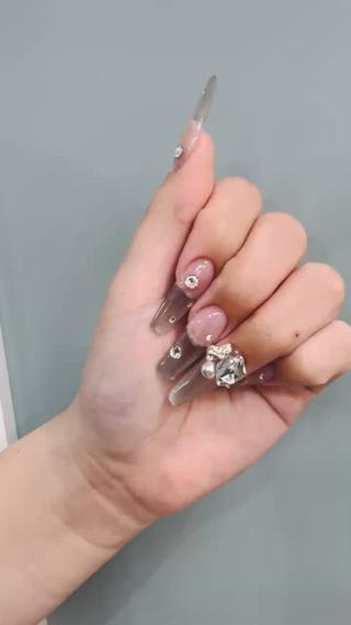 ネイル K. NANAのネイルデザイン
