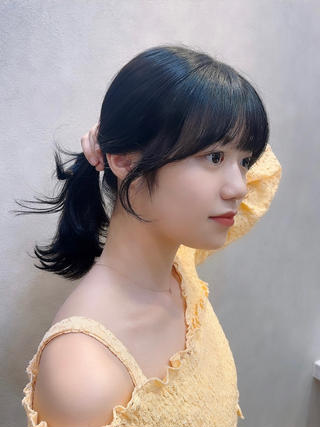 韓国風お顔周りカット
少し短めのお顔周りStyle
好みによって合わさせていただきます！♡

地毛に合うよう透明感を出したカラーに♡ 